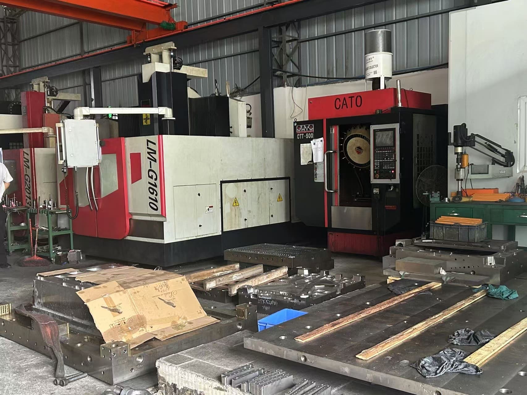 Injection Mold Manufacturing Center