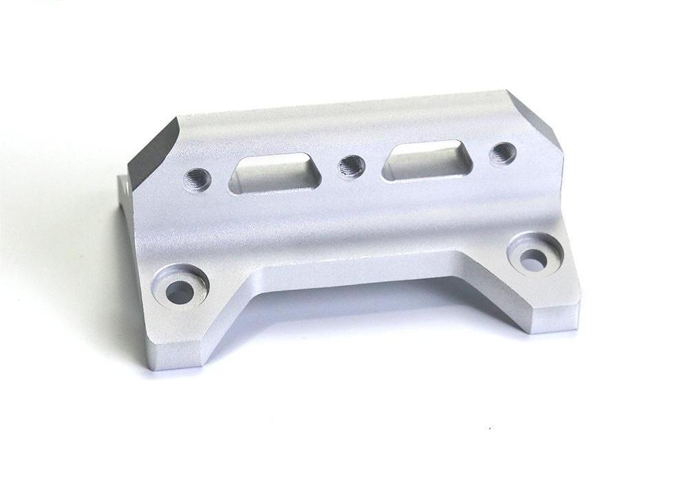 Sandblasting metal parts