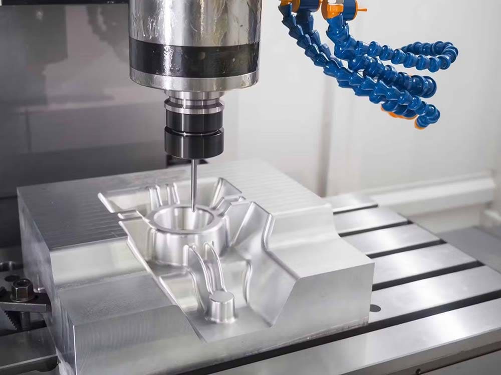 What is the Main Difference Between CNC Milling and CNC Turning