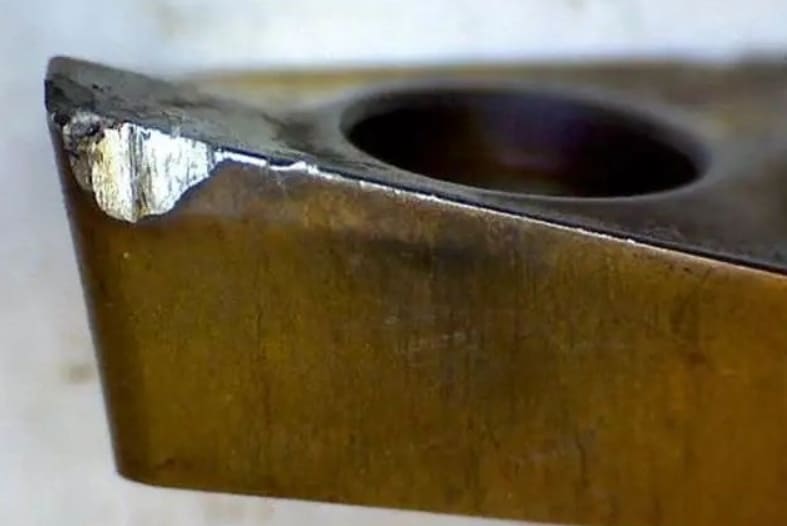 Reasons For Frequent CNC Cutting Tool Chipping