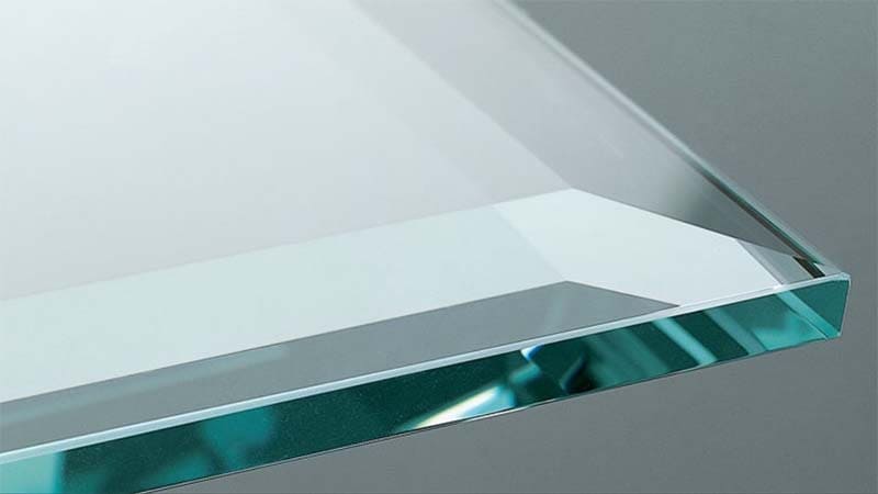 Glass chamfer