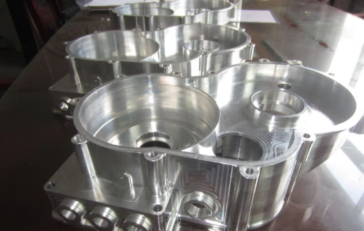 CNC processing of aluminum alloy engine casing